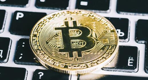 Wedbush维持Coinbase跑赢大盘评级，目标价上调至180美元